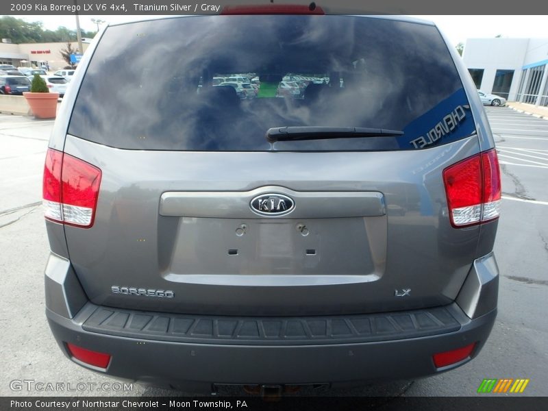 Titanium Silver / Gray 2009 Kia Borrego LX V6 4x4
