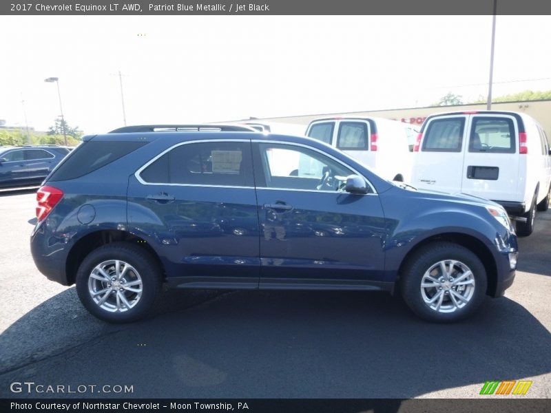 Patriot Blue Metallic / Jet Black 2017 Chevrolet Equinox LT AWD