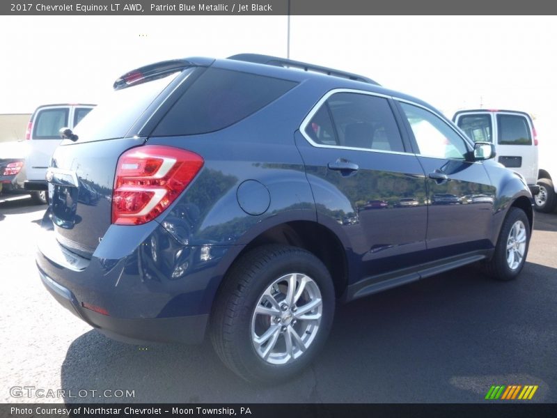Patriot Blue Metallic / Jet Black 2017 Chevrolet Equinox LT AWD