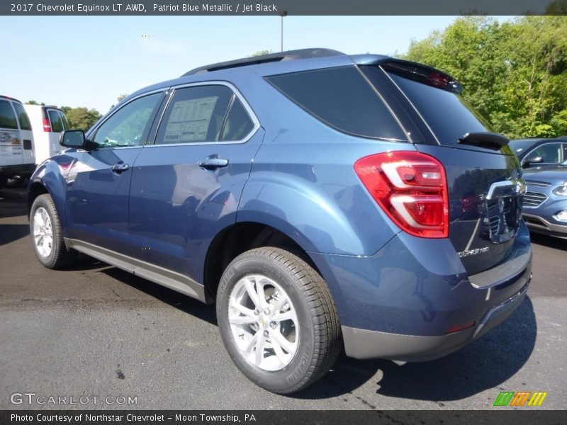 Patriot Blue Metallic / Jet Black 2017 Chevrolet Equinox LT AWD