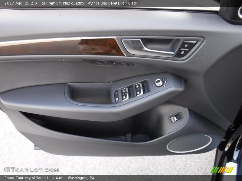 Mythos Black Metallic / Black 2017 Audi Q5 2.0 TFSI Premium Plus quattro