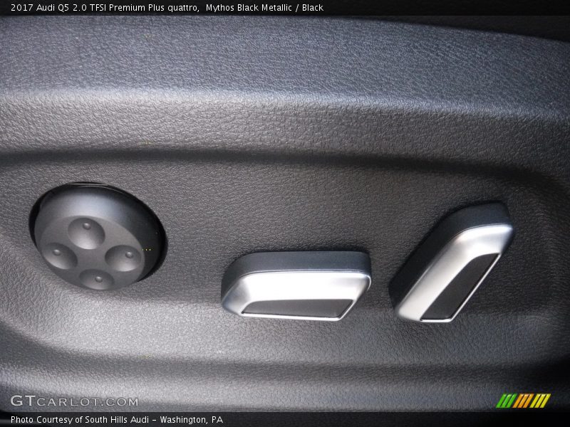 Mythos Black Metallic / Black 2017 Audi Q5 2.0 TFSI Premium Plus quattro