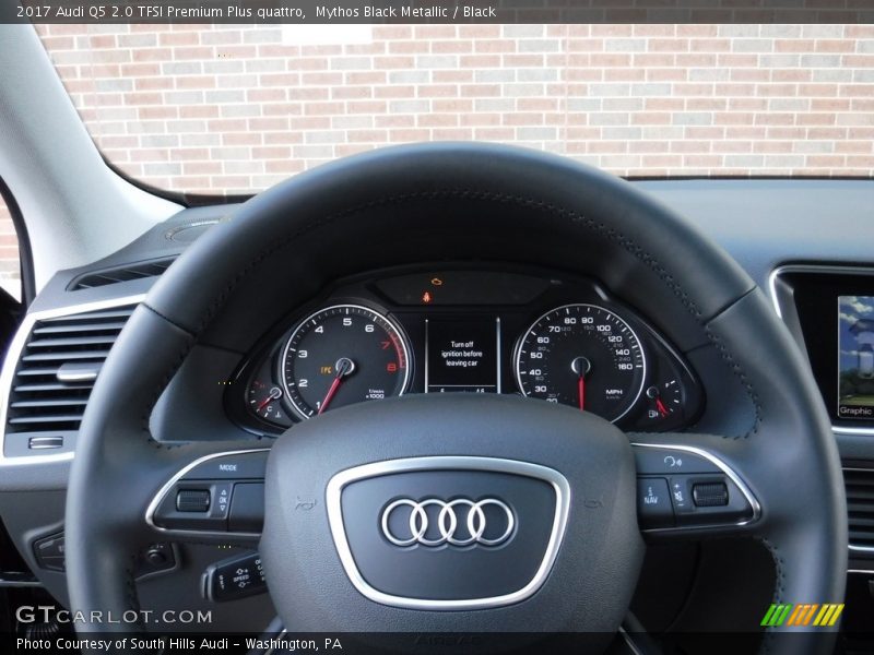 Mythos Black Metallic / Black 2017 Audi Q5 2.0 TFSI Premium Plus quattro