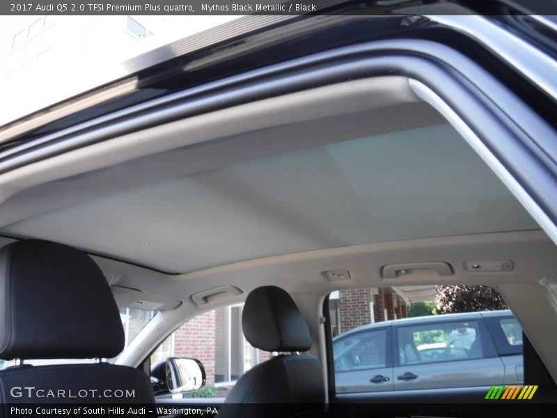 Mythos Black Metallic / Black 2017 Audi Q5 2.0 TFSI Premium Plus quattro