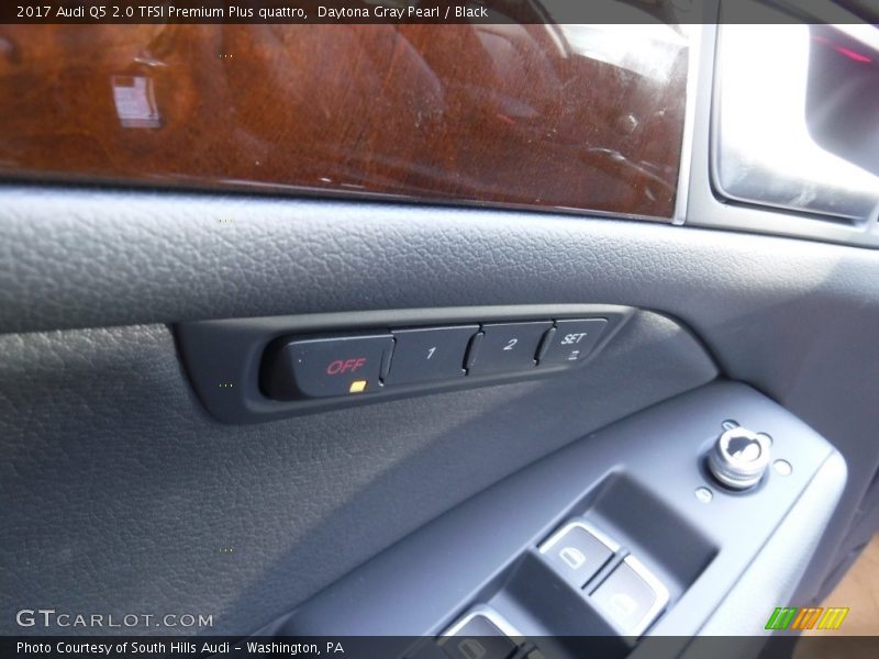 Daytona Gray Pearl / Black 2017 Audi Q5 2.0 TFSI Premium Plus quattro