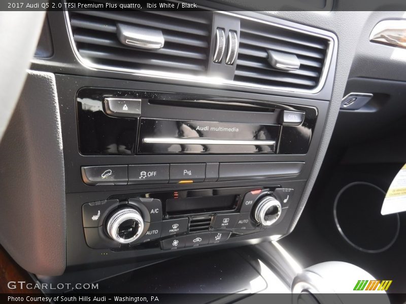 Ibis White / Black 2017 Audi Q5 2.0 TFSI Premium Plus quattro