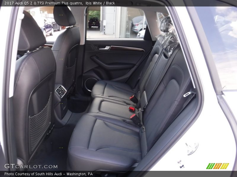 Ibis White / Black 2017 Audi Q5 2.0 TFSI Premium Plus quattro