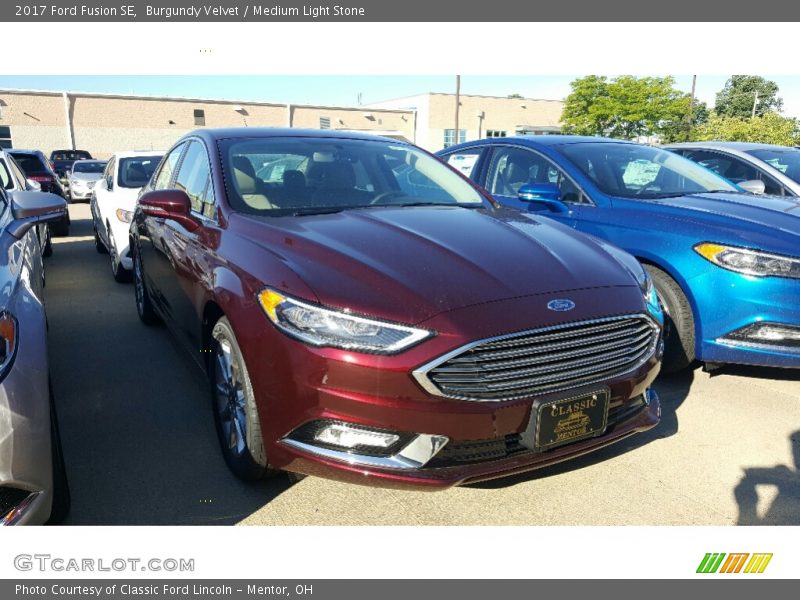 Burgundy Velvet / Medium Light Stone 2017 Ford Fusion SE