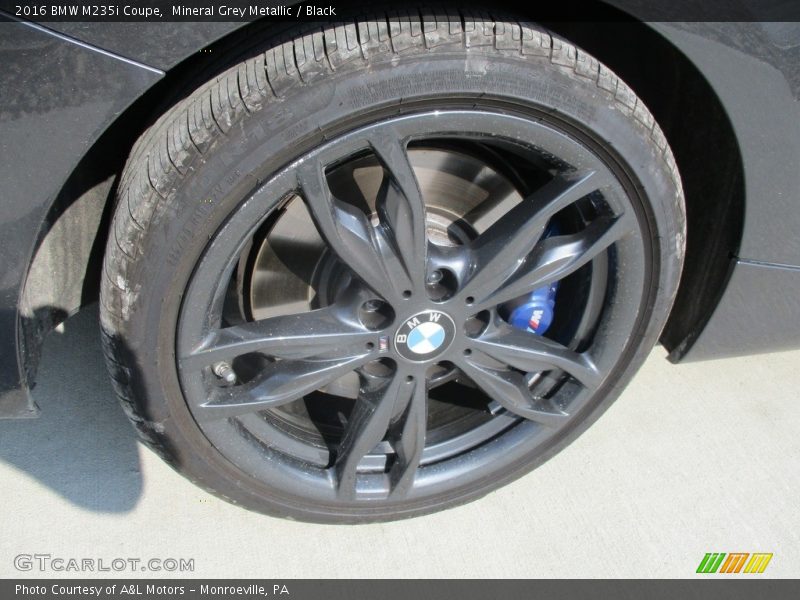 Mineral Grey Metallic / Black 2016 BMW M235i Coupe