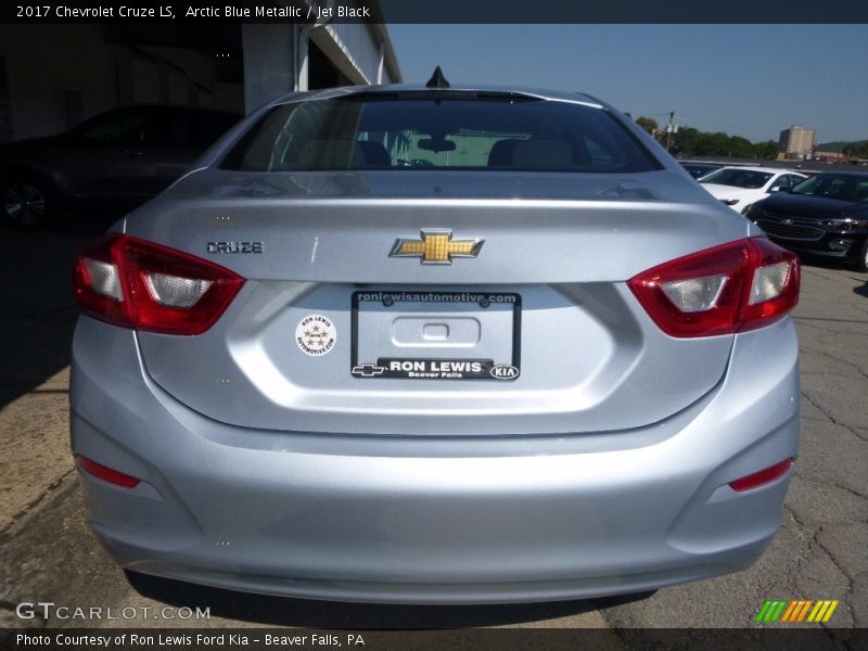 Arctic Blue Metallic / Jet Black 2017 Chevrolet Cruze LS