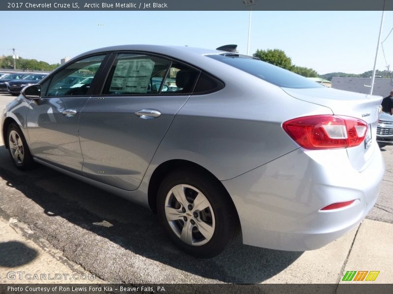 Arctic Blue Metallic / Jet Black 2017 Chevrolet Cruze LS