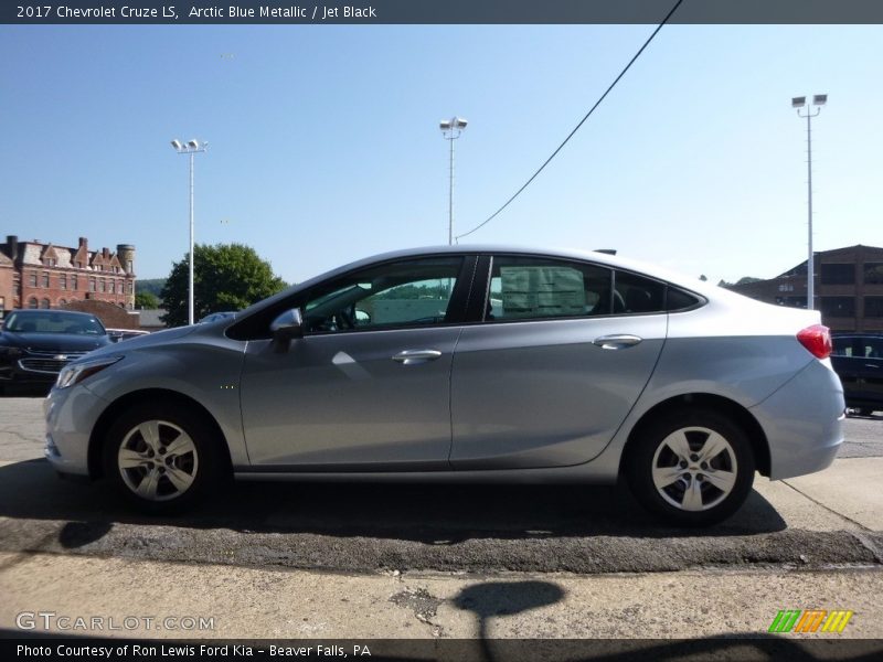 Arctic Blue Metallic / Jet Black 2017 Chevrolet Cruze LS
