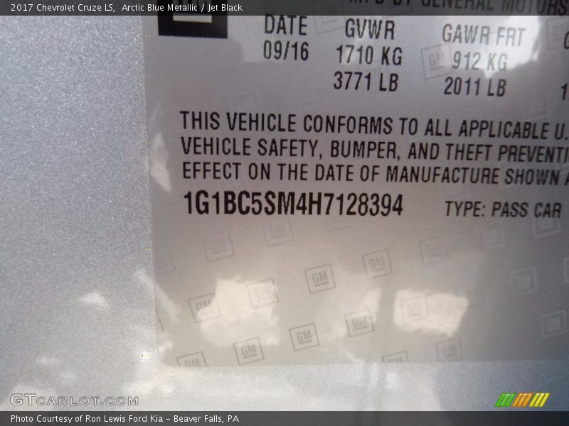 Arctic Blue Metallic / Jet Black 2017 Chevrolet Cruze LS
