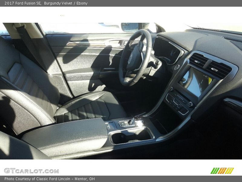 Burgundy Velvet / Ebony 2017 Ford Fusion SE