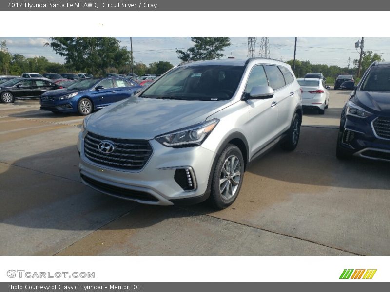 Circuit Silver / Gray 2017 Hyundai Santa Fe SE AWD