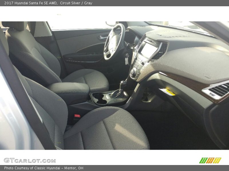 Circuit Silver / Gray 2017 Hyundai Santa Fe SE AWD