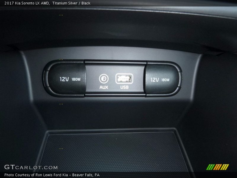 Controls of 2017 Sorento LX AWD