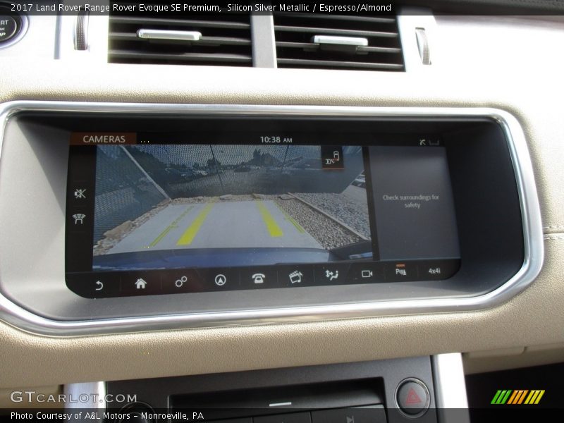 Navigation of 2017 Range Rover Evoque SE Premium