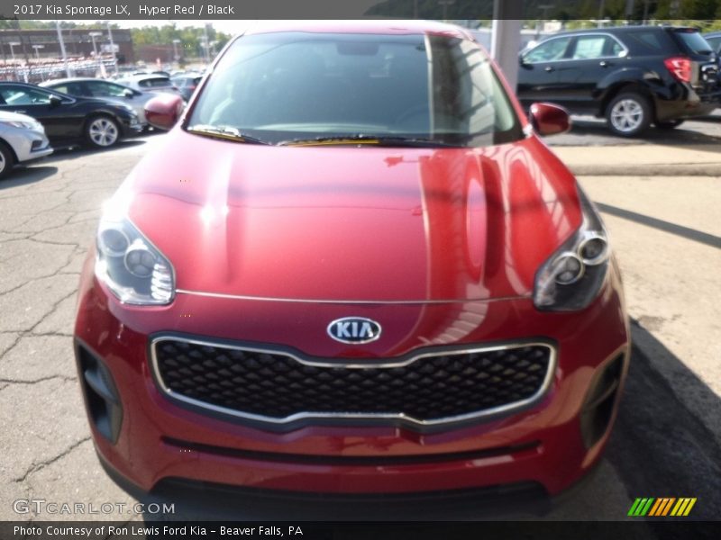 Hyper Red / Black 2017 Kia Sportage LX