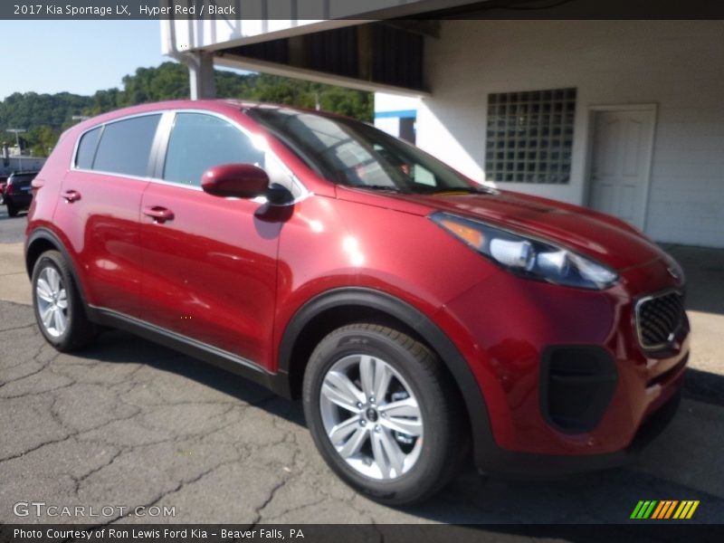 Front 3/4 View of 2017 Sportage LX