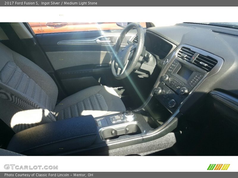 Ingot Silver / Medium Light Stone 2017 Ford Fusion S