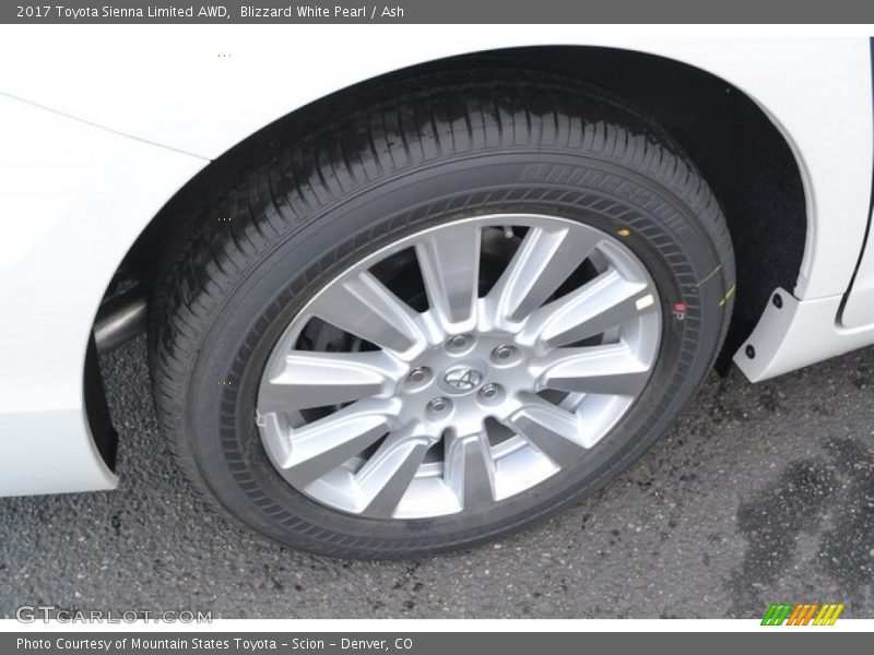 Blizzard White Pearl / Ash 2017 Toyota Sienna Limited AWD