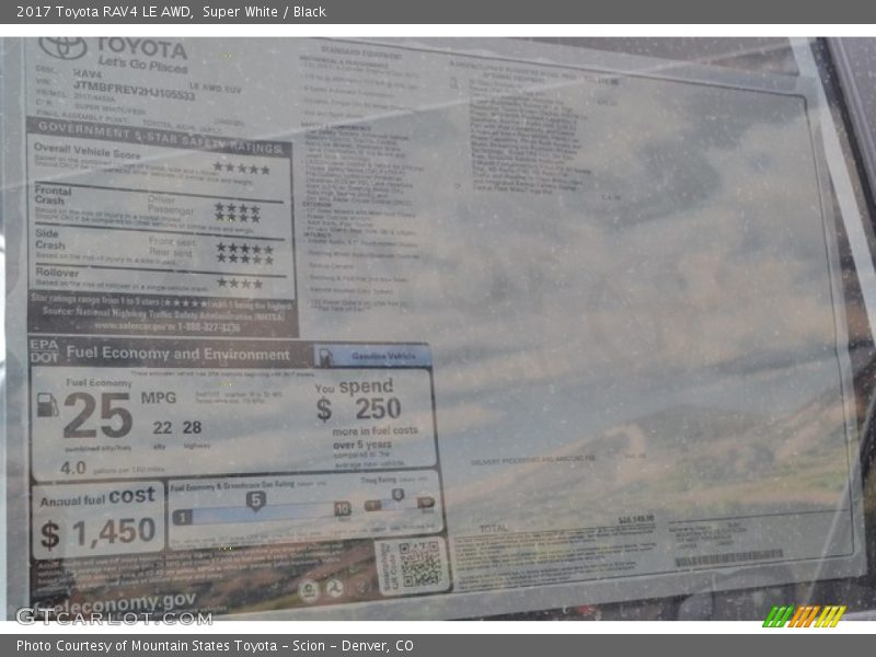 Super White / Black 2017 Toyota RAV4 LE AWD