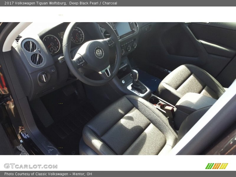 Deep Black Pearl / Charcoal 2017 Volkswagen Tiguan Wolfsburg