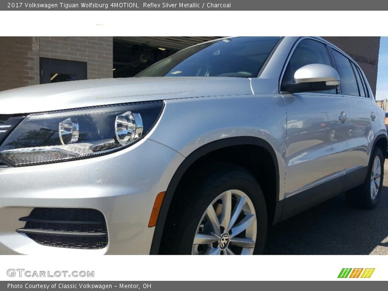 Reflex Silver Metallic / Charcoal 2017 Volkswagen Tiguan Wolfsburg 4MOTION