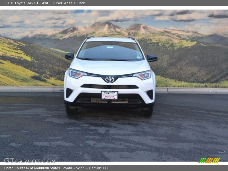 Super White / Black 2016 Toyota RAV4 LE AWD