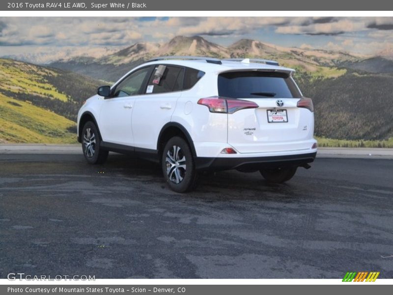 Super White / Black 2016 Toyota RAV4 LE AWD