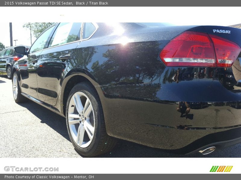 Black / Titan Black 2015 Volkswagen Passat TDI SE Sedan