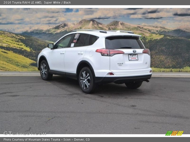 Super White / Black 2016 Toyota RAV4 LE AWD