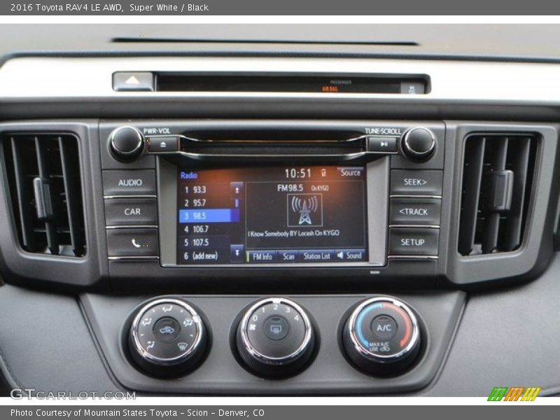 Super White / Black 2016 Toyota RAV4 LE AWD