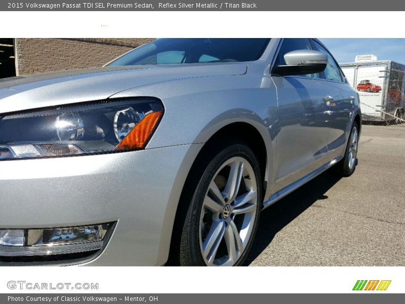 Reflex Silver Metallic / Titan Black 2015 Volkswagen Passat TDI SEL Premium Sedan
