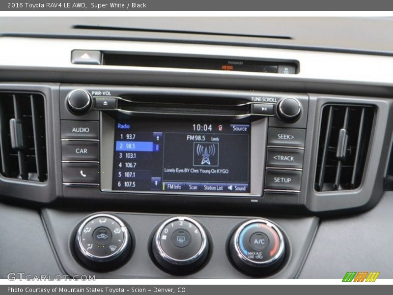 Super White / Black 2016 Toyota RAV4 LE AWD