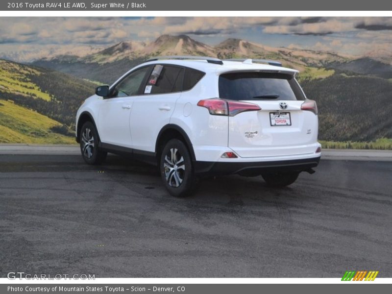 Super White / Black 2016 Toyota RAV4 LE AWD