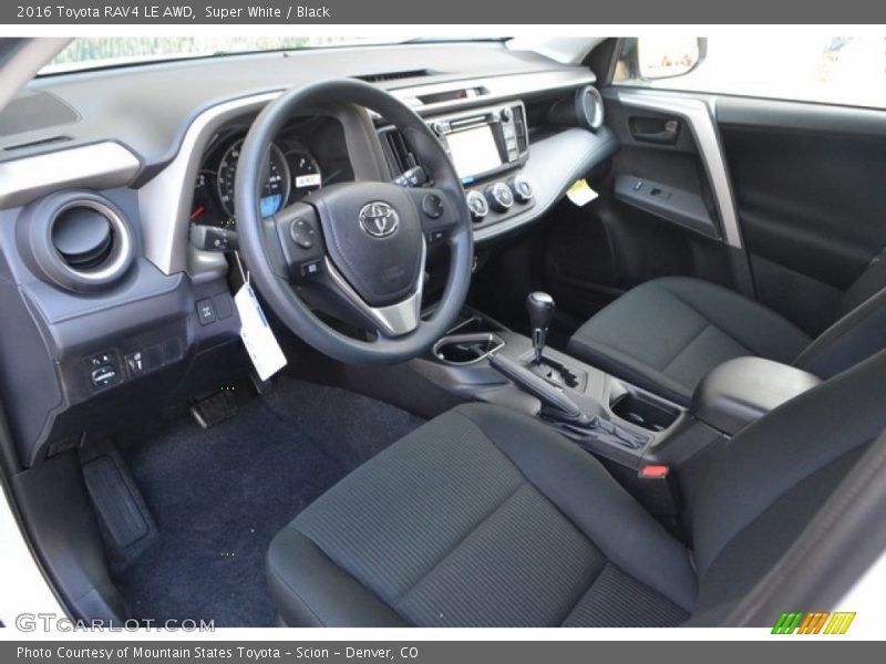 Super White / Black 2016 Toyota RAV4 LE AWD