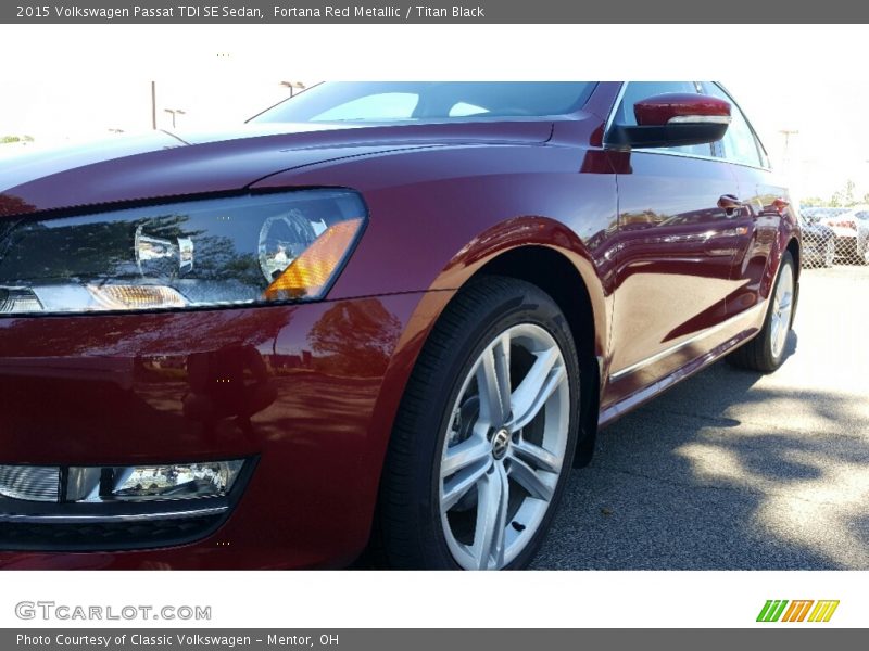 Fortana Red Metallic / Titan Black 2015 Volkswagen Passat TDI SE Sedan