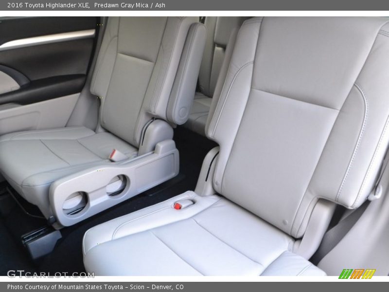 Predawn Gray Mica / Ash 2016 Toyota Highlander XLE