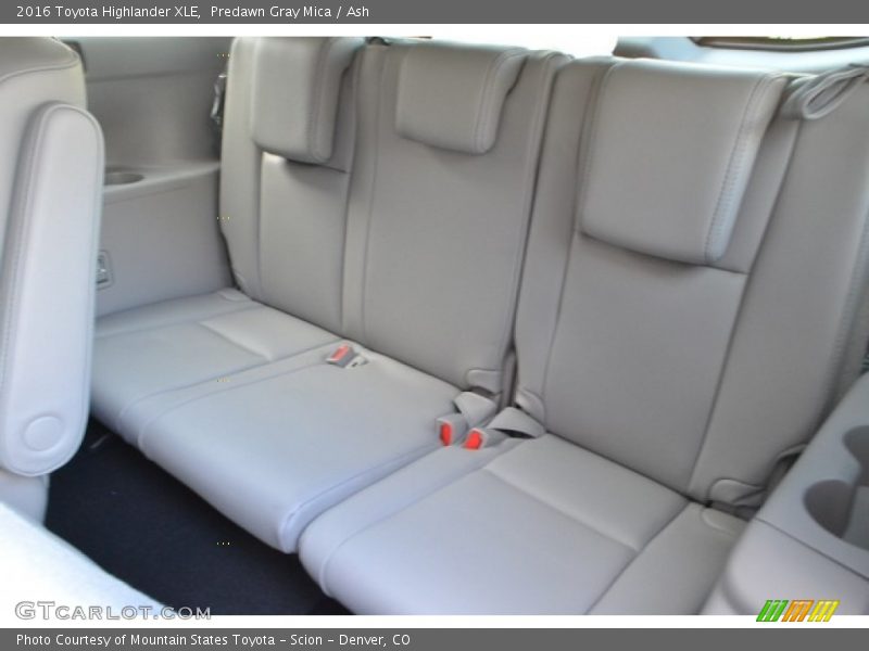 Predawn Gray Mica / Ash 2016 Toyota Highlander XLE