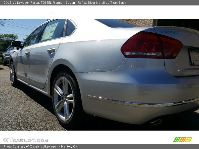 Reflex Silver Metallic / Titan Black 2015 Volkswagen Passat TDI SEL Premium Sedan