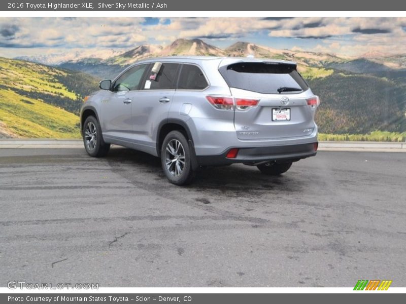 Silver Sky Metallic / Ash 2016 Toyota Highlander XLE