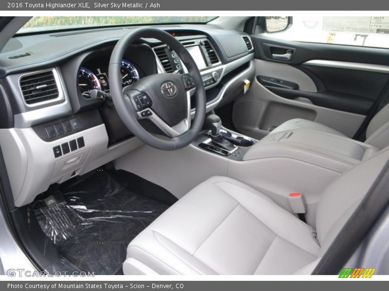 Silver Sky Metallic / Ash 2016 Toyota Highlander XLE
