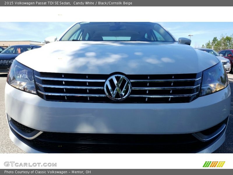 Candy White / Black/Cornsilk Beige 2015 Volkswagen Passat TDI SE Sedan