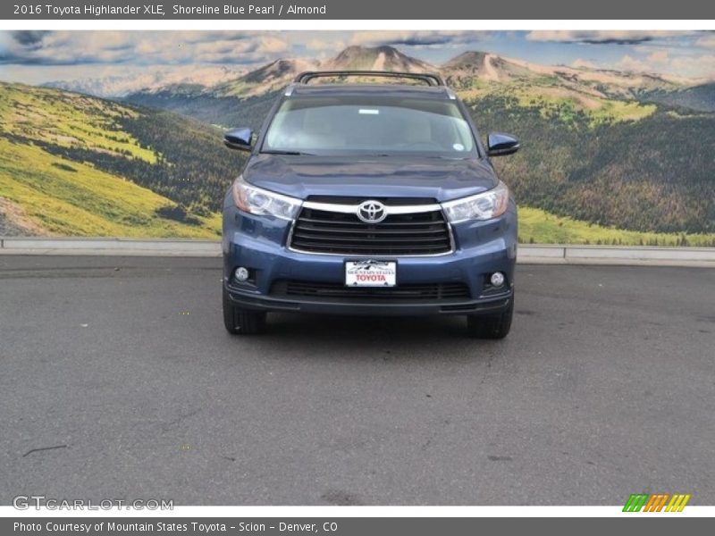 Shoreline Blue Pearl / Almond 2016 Toyota Highlander XLE