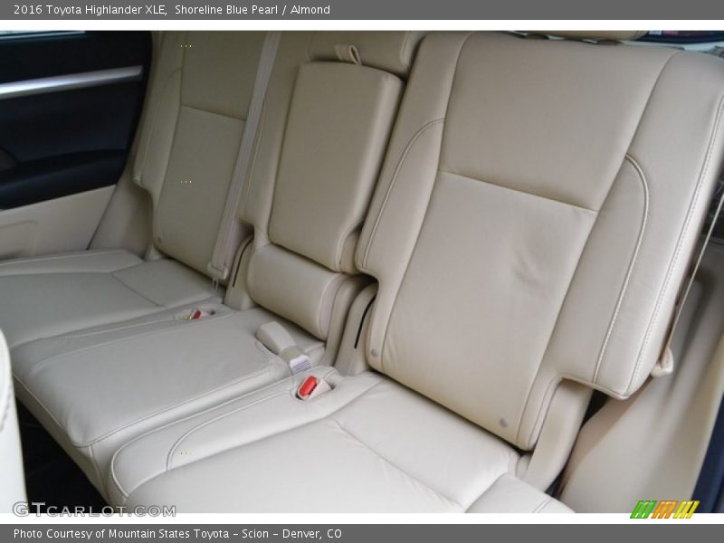 Shoreline Blue Pearl / Almond 2016 Toyota Highlander XLE