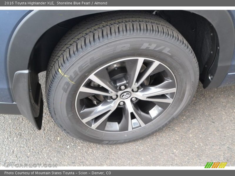 Shoreline Blue Pearl / Almond 2016 Toyota Highlander XLE