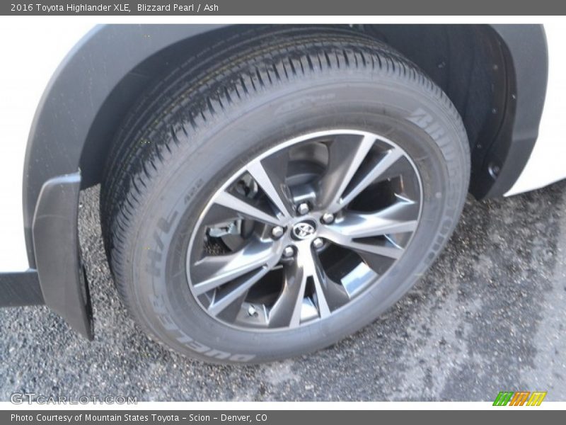 Blizzard Pearl / Ash 2016 Toyota Highlander XLE
