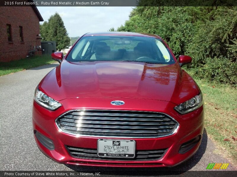 Ruby Red Metallic / Medium Earth Gray 2016 Ford Fusion S
